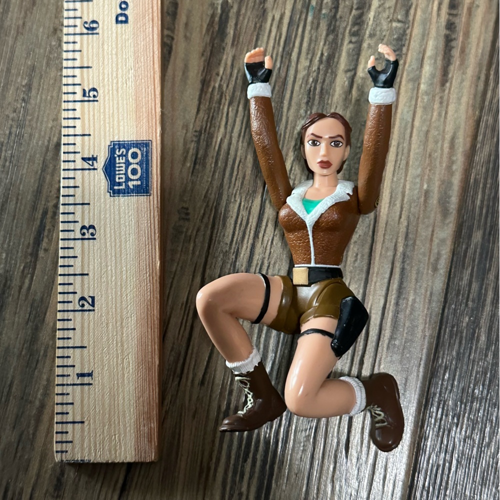 TOMB RAIDER LARA CROFT Action Figure 1999 Playmates Motorcycle Rider vintge